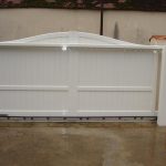 portail pvc blanc